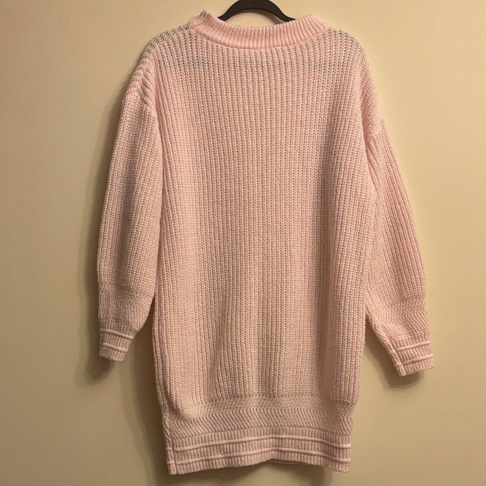 Women’s Knitted Pink Sweater Valentine’s Day